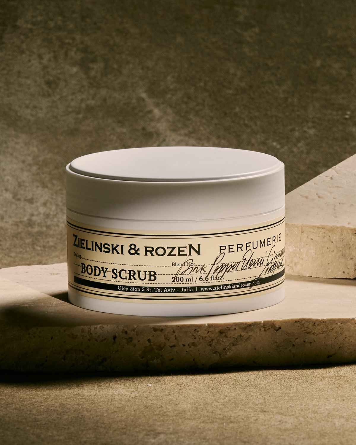 Zielinski & Rozen - Körperpeeling - Pink Pepper, Elemi, Cinnamon, Leather - 200 ml